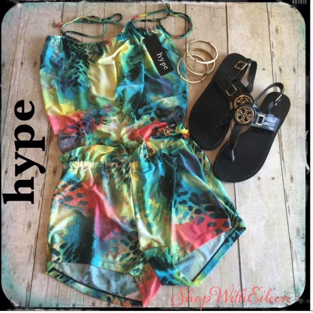HYPE Watercolor Abstract Tie Shoulder Shorts Romper Jumper Jumpsuit